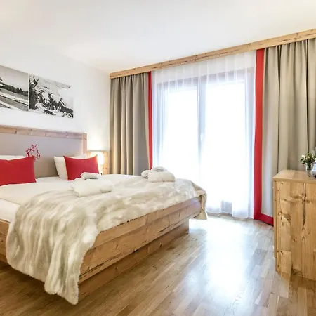 Alpenlodge - Dorfhotel Hotel 4*