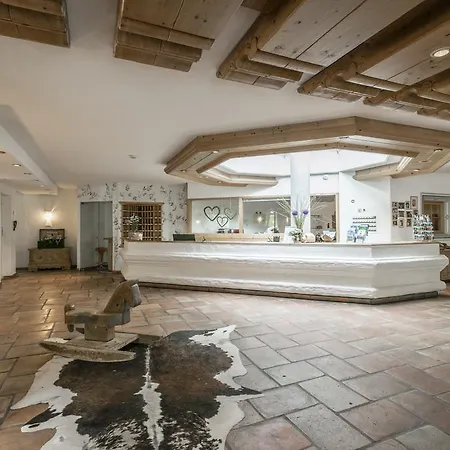 Hotel Alpenlodge - Das Dorfhotel 4*