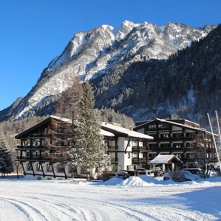 Alpenlodge - Dorfhotel Hotel 4*